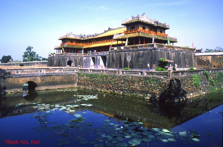 Hue- a romantic city - ảnh 1